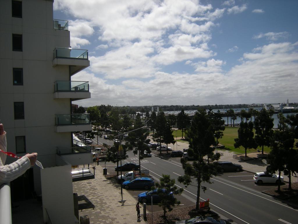 The Waterfront Apartments Geelong Exterior foto